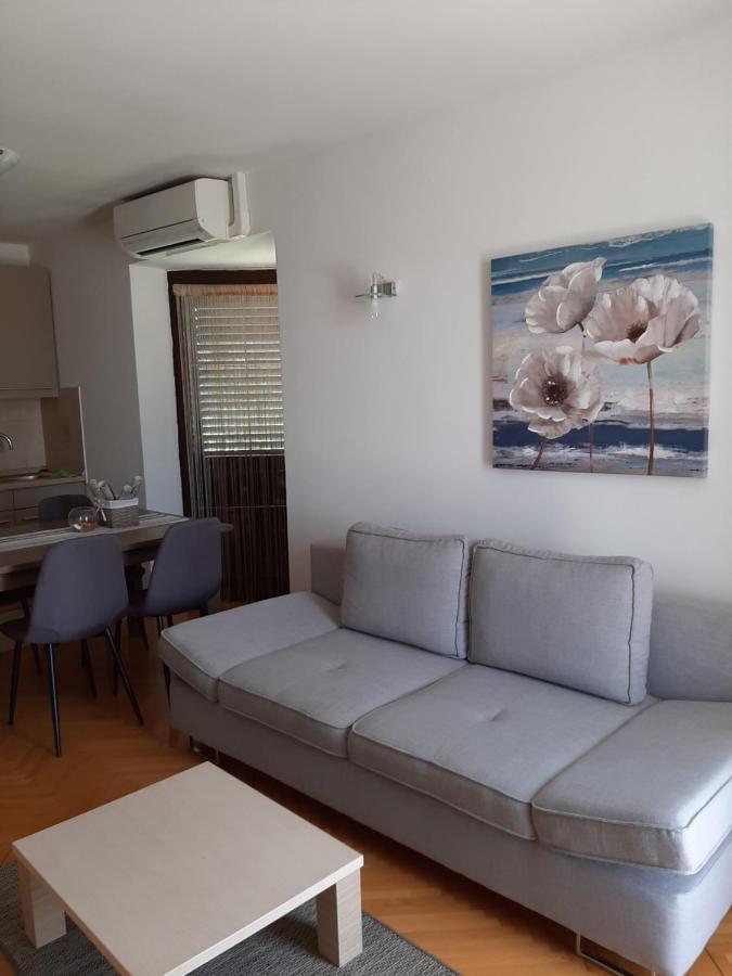 Mihael And Melani Apartment *